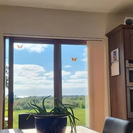 فيلة Ocean Fields View *